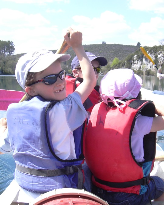 Formule «classique» Randonnée familiale accompagnée en canoë.